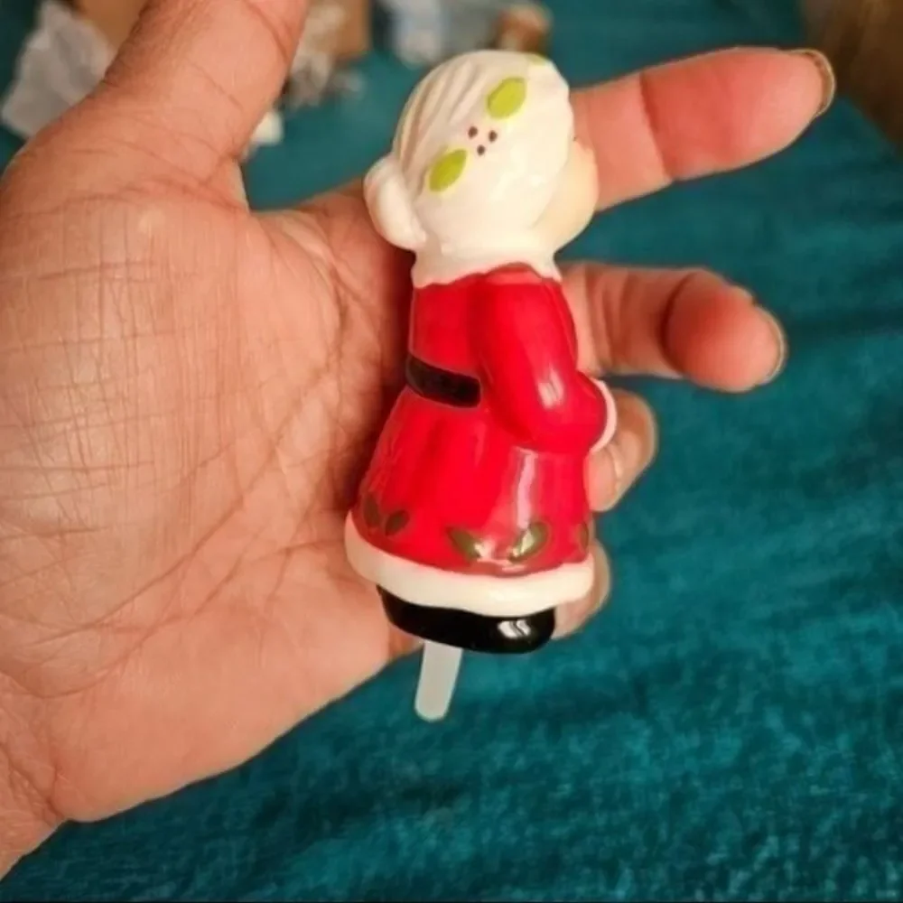 Nora Fleming Mrs Claus mini A240 retired, new